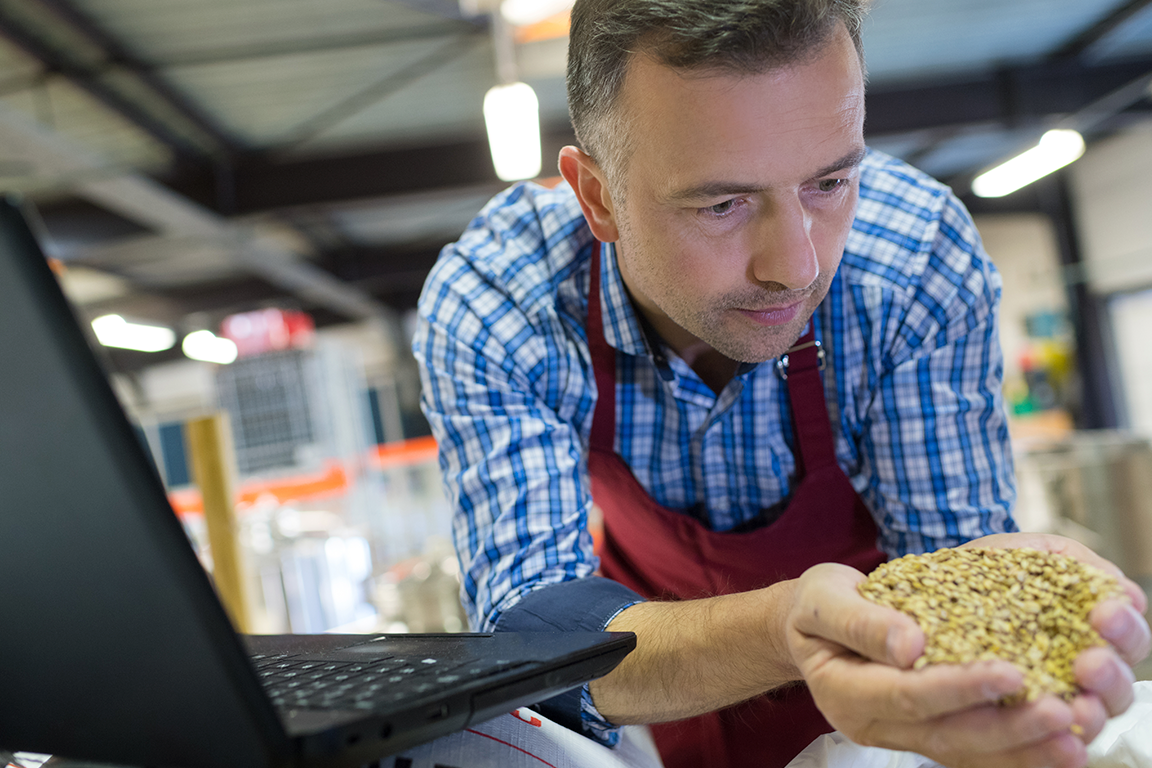 man_grain